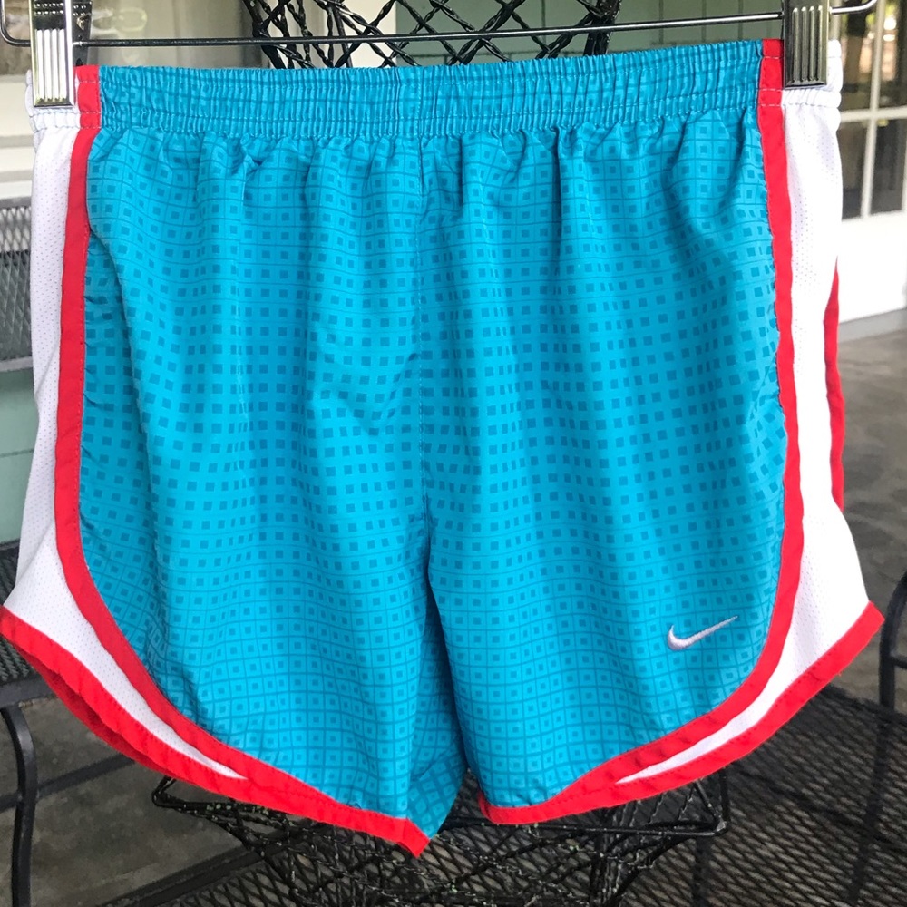 Women’s Nike Dri-fit lined running shorts. XS